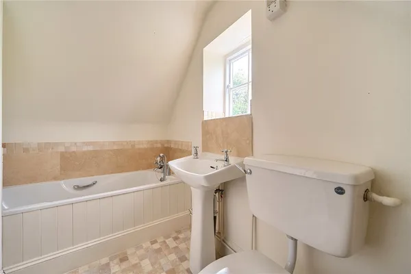 Weston-Subedge, Chipping Campden, GL55 photo 9
