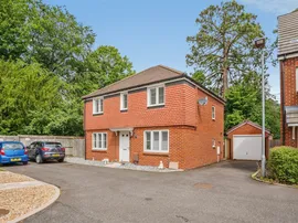 Taylor Close, Waterlooville photo