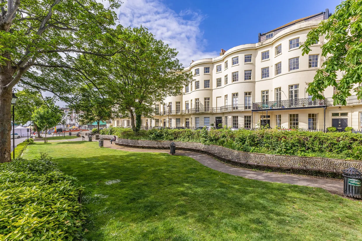 Liverpool Terrace, Worthing, BN11 photo 1