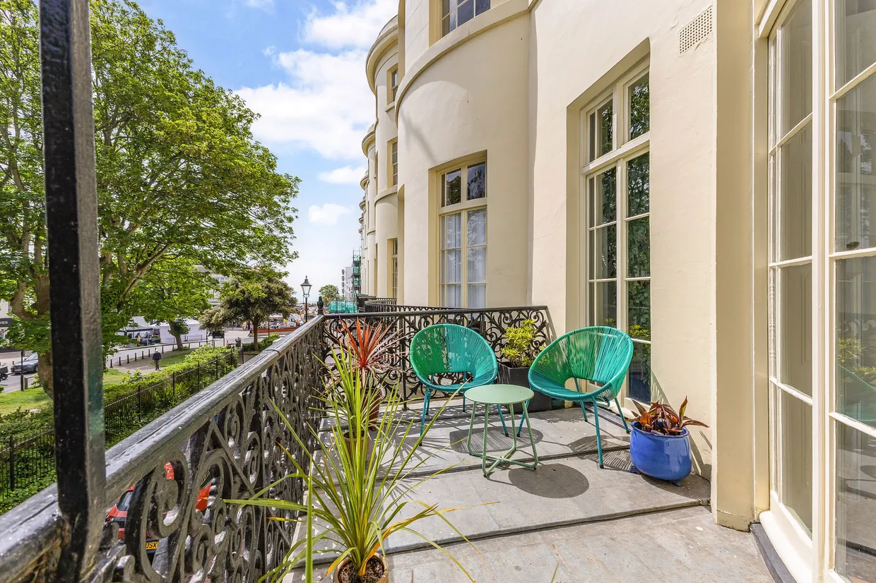 Liverpool Terrace, Worthing, BN11 photo 4
