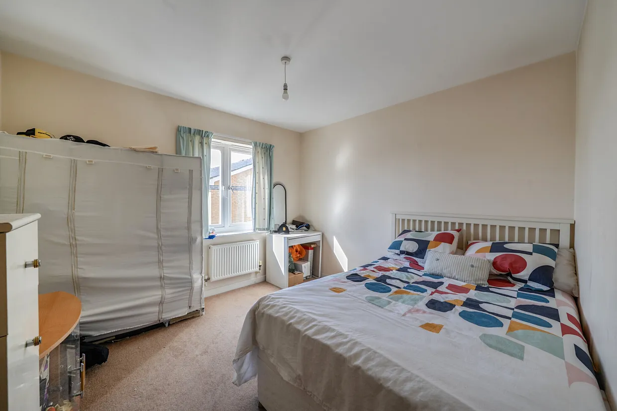 Linden Avenue, Watford, WD18 photo 11