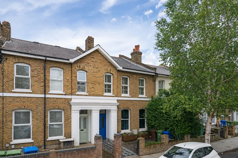 Kings Grove, Peckham, London, SE15