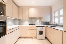 Wycliffe Road, London, SW11 photo 2