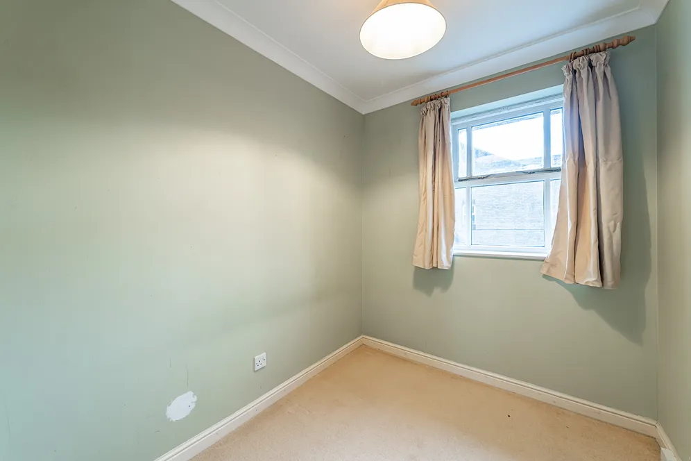 Wycliffe Road, London, SW11 photo 9