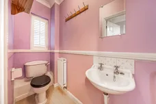 Wycliffe Road, London, SW11 photo 17