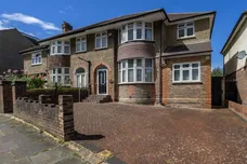 Rutland Gardens, Ealing, W13 photo 1