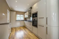 Rutland Gardens, Ealing, W13 photo 4