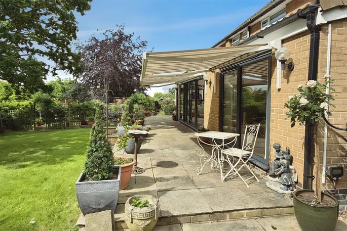 Property carousel image 35
