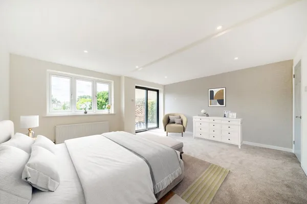 Four Wents, Cobham, KT11 photo 5