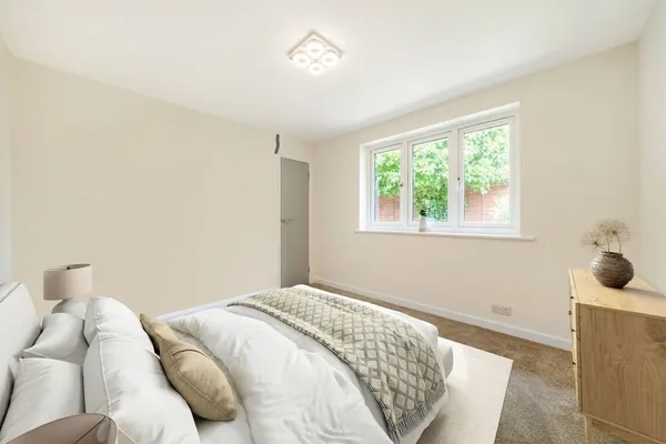 Four Wents, Cobham, KT11 photo 7
