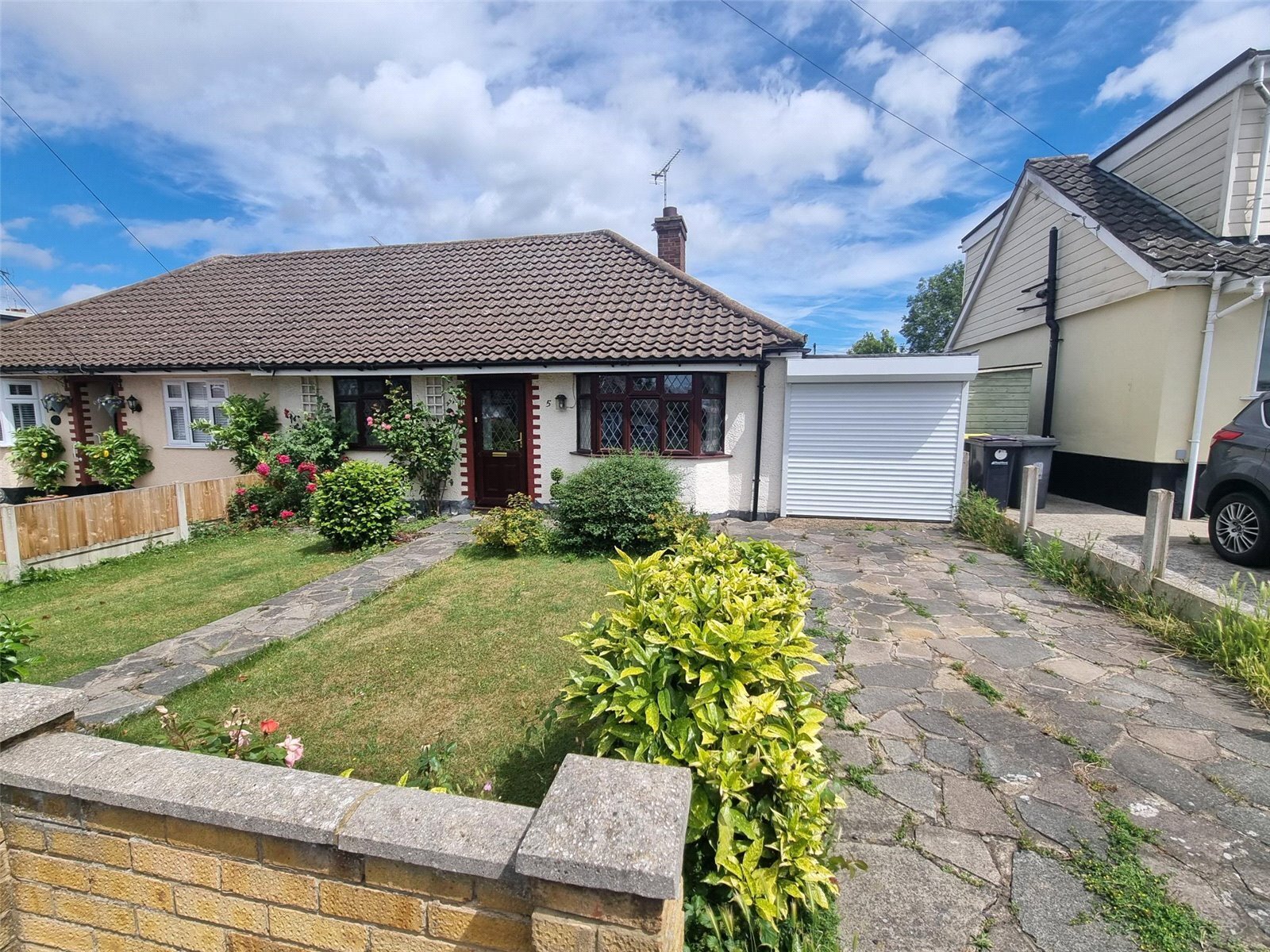 Hatfield Road, Rayleigh, Essex, SS6 Image 1
