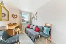 Moreton Avenue, London, ISLEWORTH