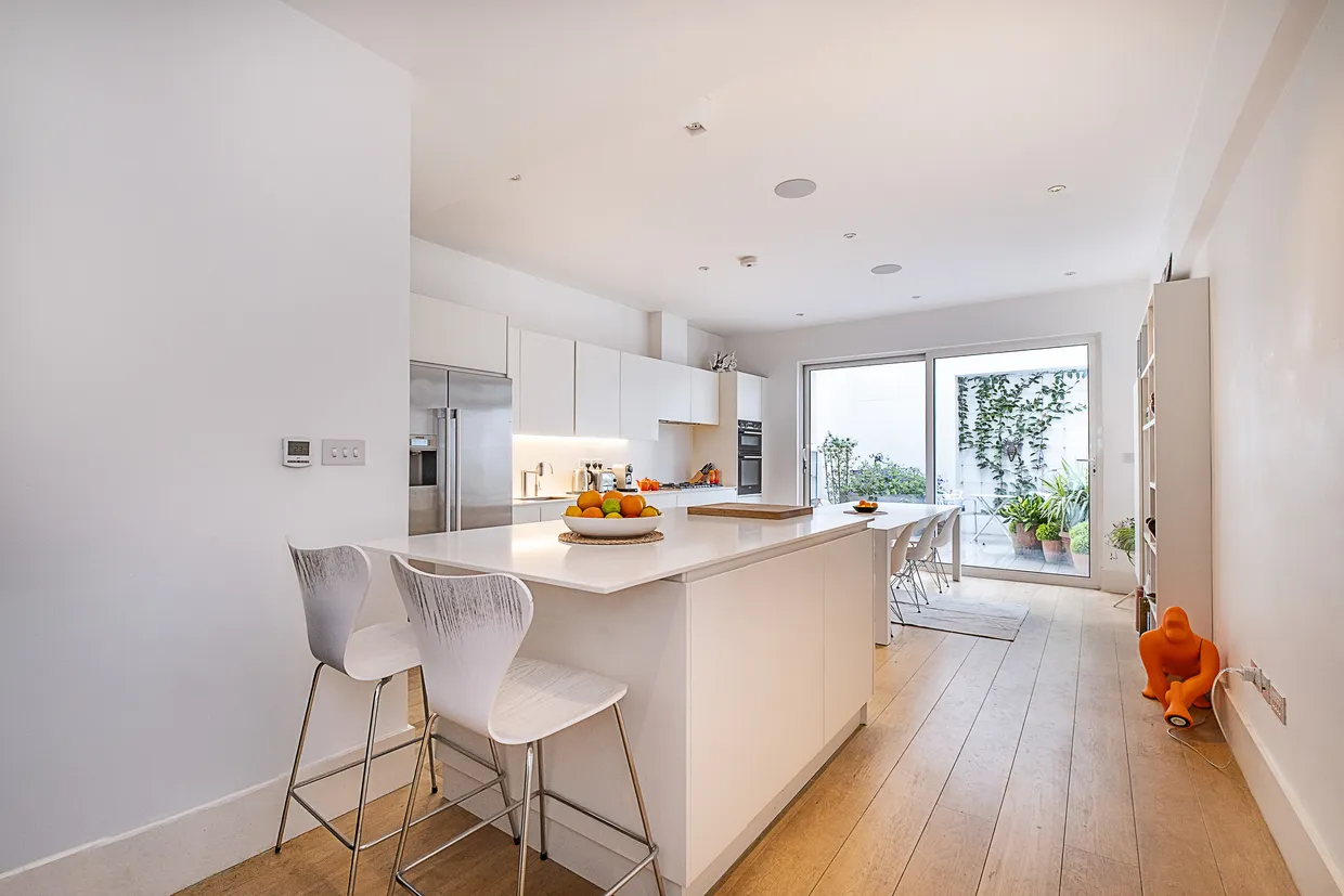 Osiers Road, London, SW18 photo 4