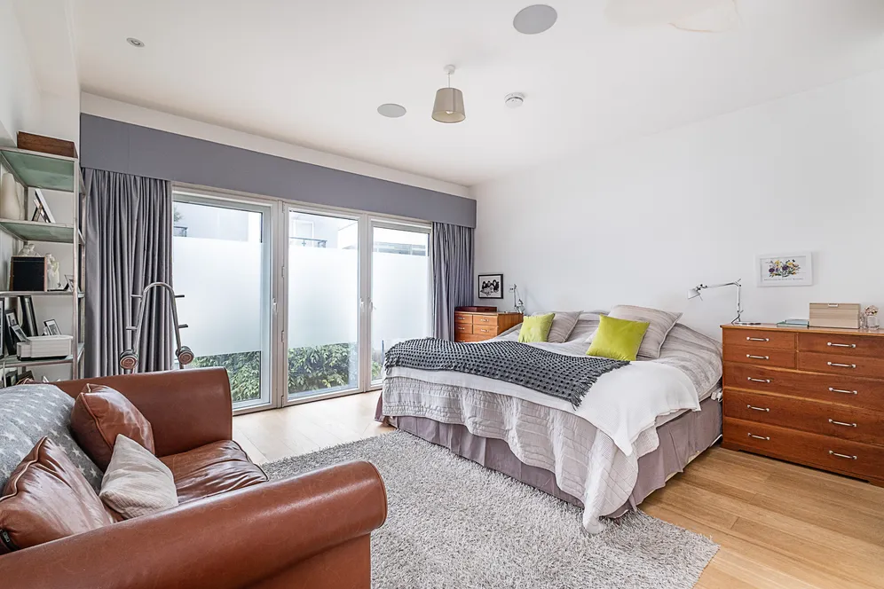 Osiers Road, London, SW18 photo 9