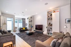Osiers Road, London, SW18 photo 23