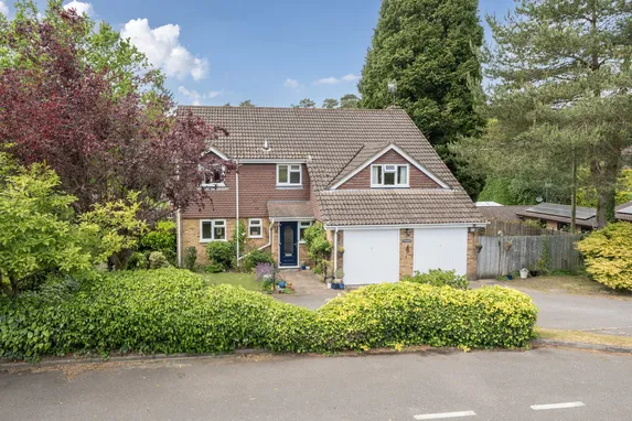 Stonehill Road, Headley Down, GU35