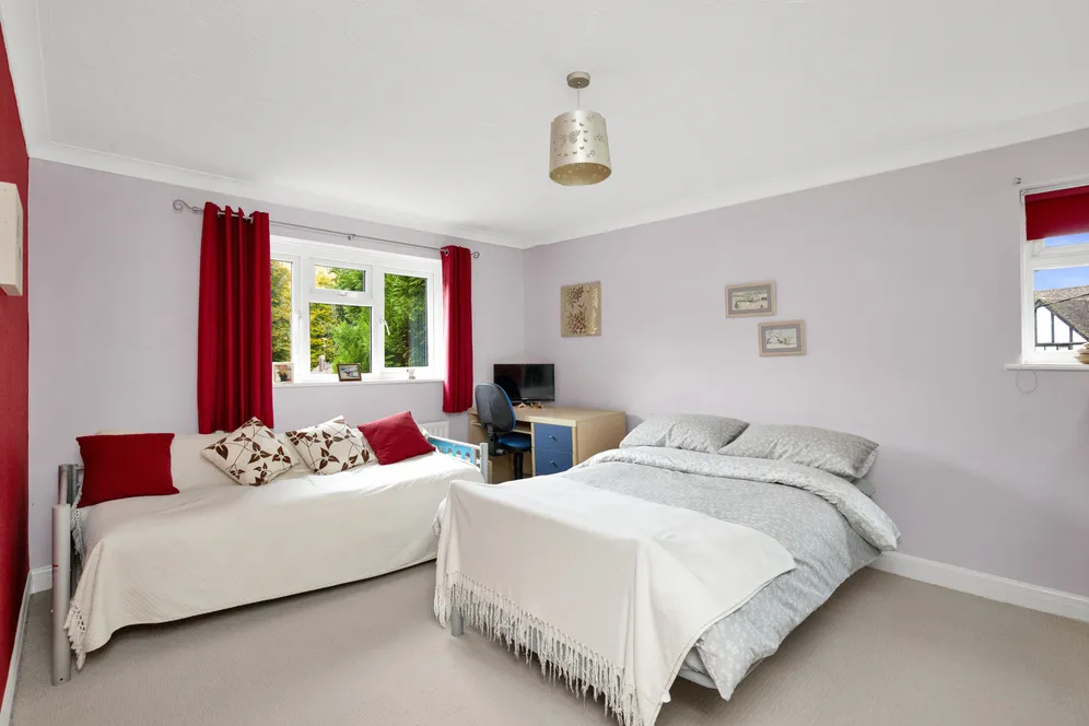 Stonehill Road, Headley Down, GU35 photo 13