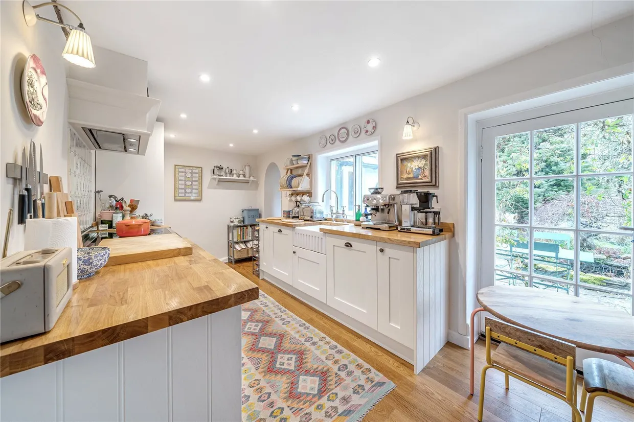 The Street, South Harting, GU31 photo 10