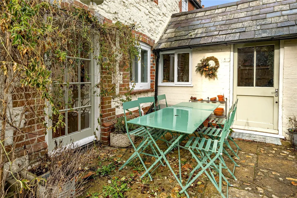 The Street, South Harting, GU31 photo 11