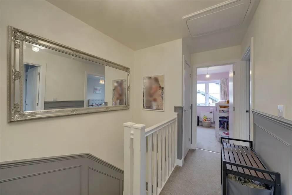 Property carousel item 13