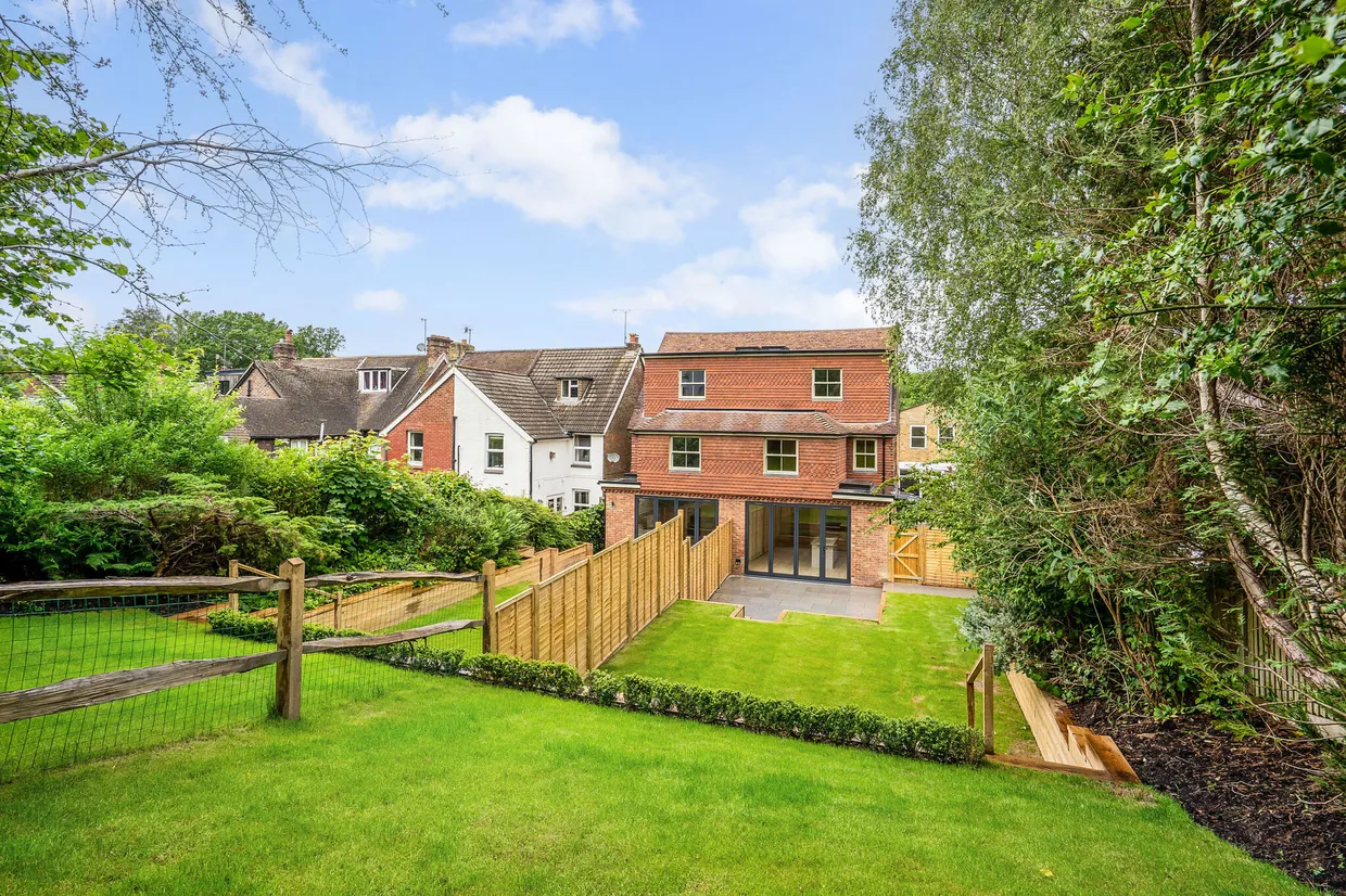 Hamilton House, Kings Road, Haslemere, GU27 photo 9