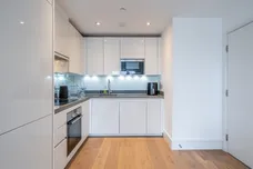 St. Luke's Avenue London SW4 photo 5