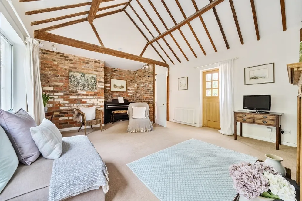 Stable Cottage Alton Barnes SN8 photo 5
