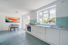 Manor Road North, Thames Ditton KT7 photo 6