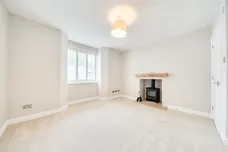 Coolhurst Doomsday Lane RH13 photo 3