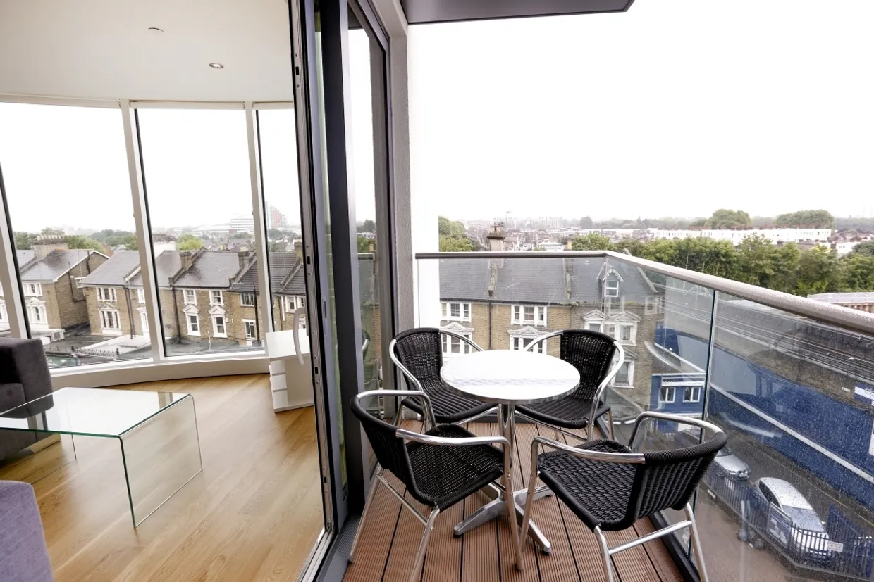 Stamford Square London SW15 photo 8