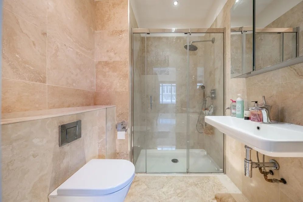 Pont Street Knightsbridge SW1X photo 9