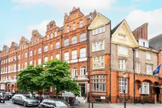 Pont Street Knightsbridge SW1X photo 11