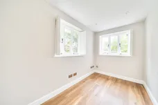 Coolhurst Doomsday Lane RH13 photo 9