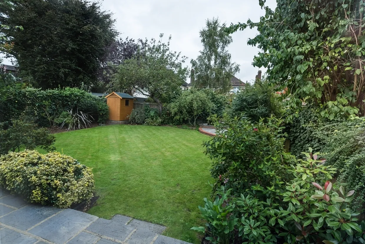 Stonehill Road, East Sheen SW14 photo 10