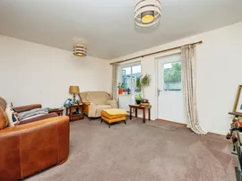 Woodgate Close, Redditch thumb 2