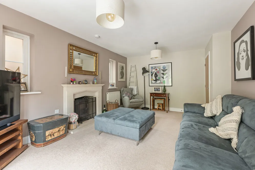 Handyside Place, Four Marks, GU34 photo 10