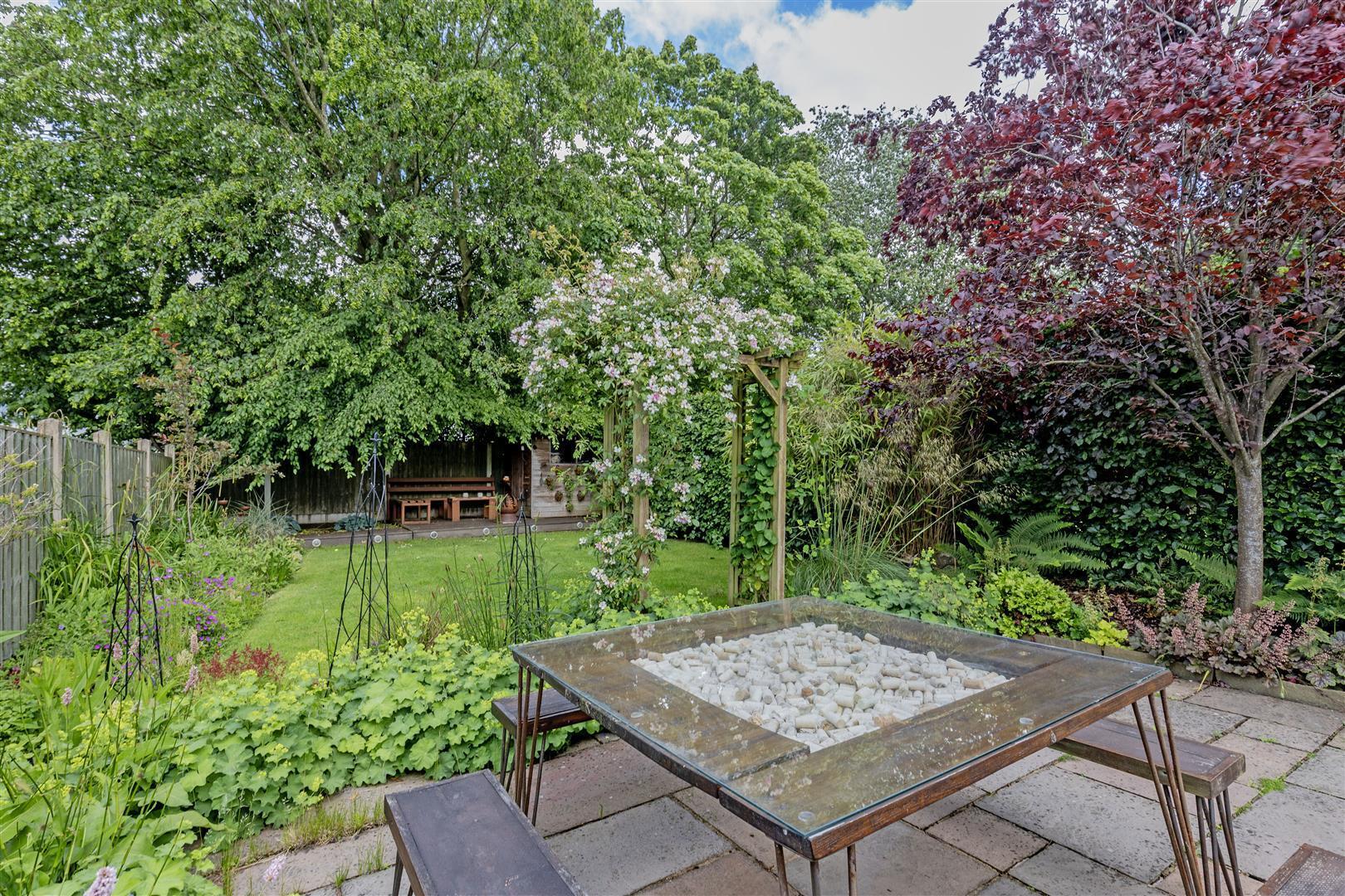 Miriam Avenue, Somersall, Chesterfield Image 34