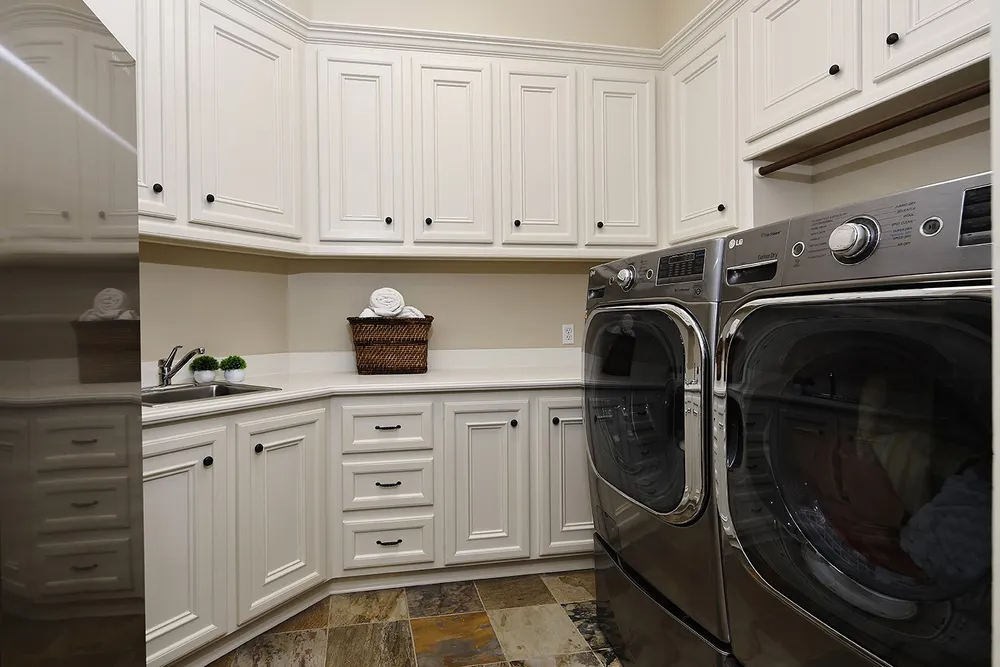 22 W Bracebridge Circle, The Woodlands, TX 77382
