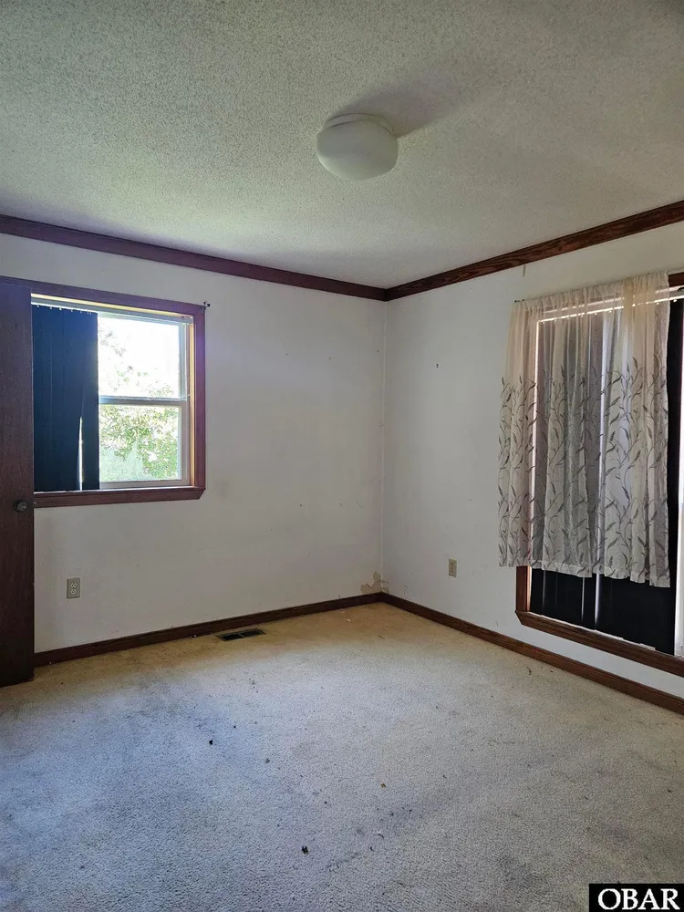 4401 Ride Ln, Kitty Hawk, NC 27949