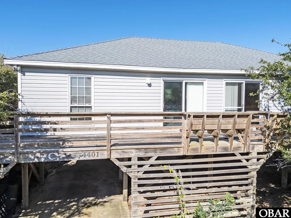 4401 Ride Ln, Kitty Hawk, NC 27949
