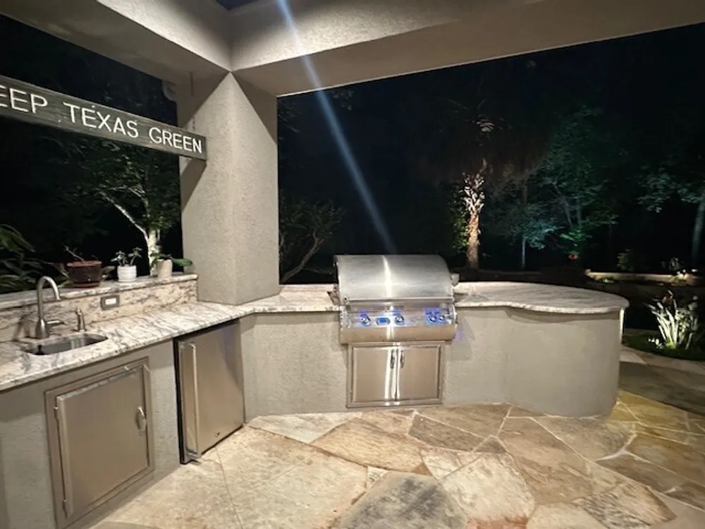 22 W Bracebridge Circle, The Woodlands, TX 77382