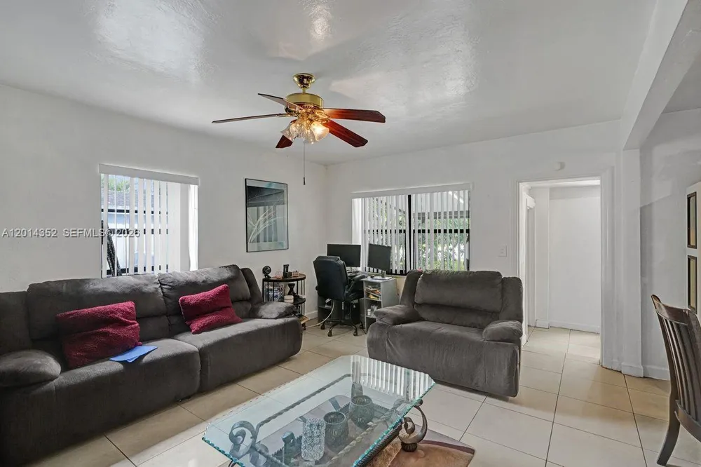 1379 NE 177th St, North Miami Beach, FL 33162