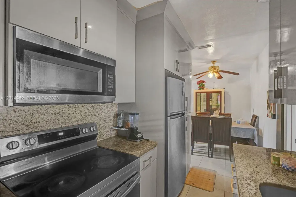 1379 NE 177th St, North Miami Beach, FL 33162