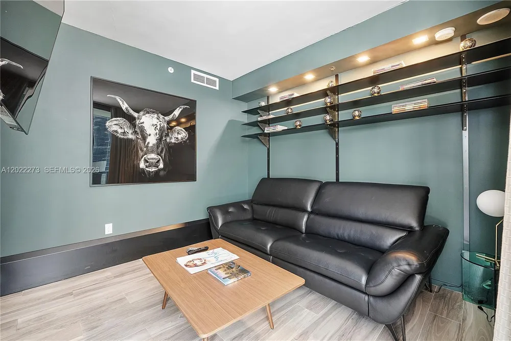 801 S Miami Ave, Miami, FL 33130