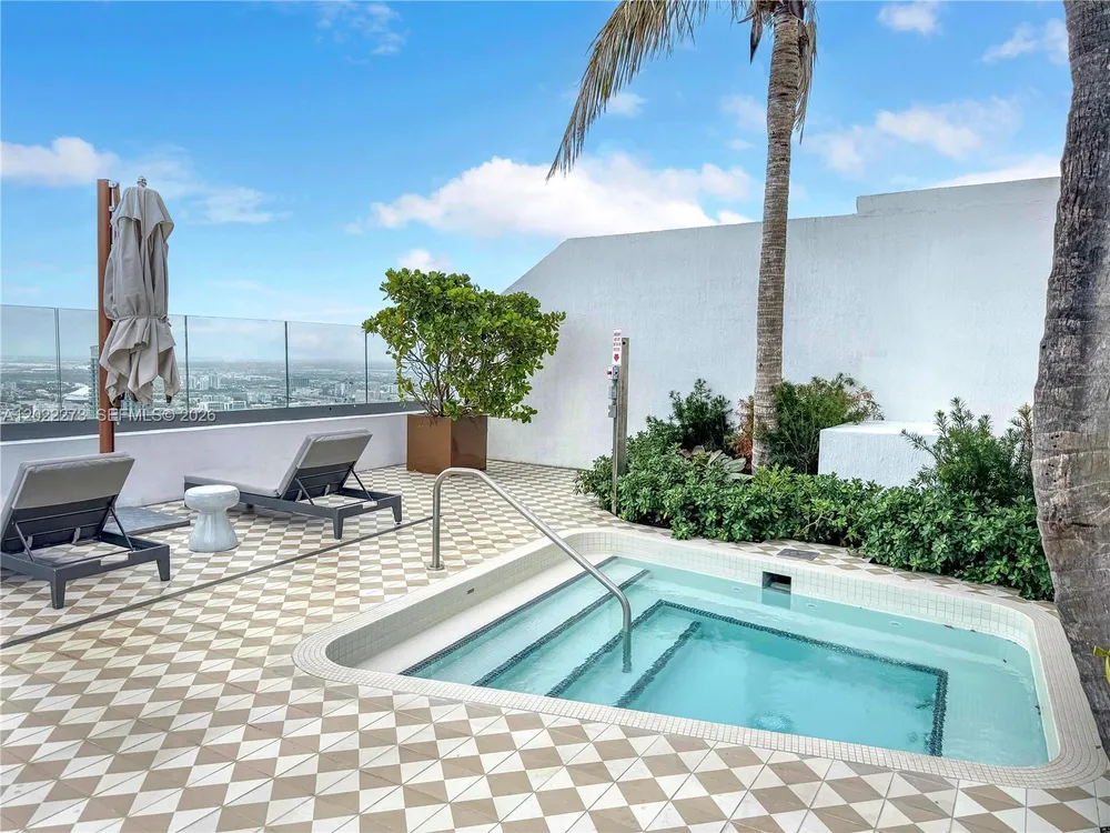 801 S Miami Ave, Miami, FL 33130
