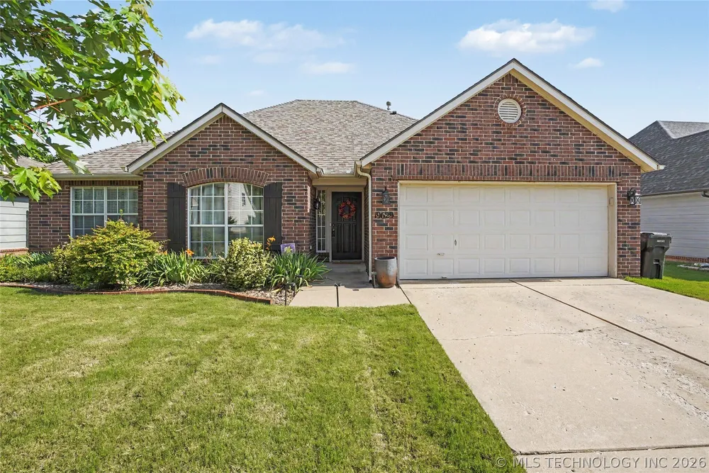19629 E 39th St S, Broken Arrow, OK 74014