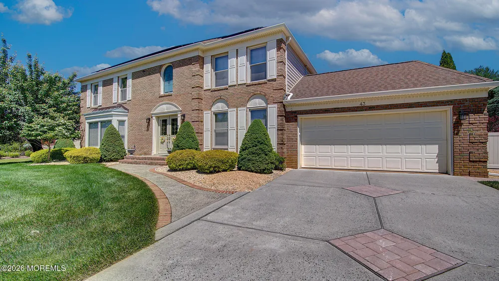 43 Homestead Circle, Marlboro, NJ 07746