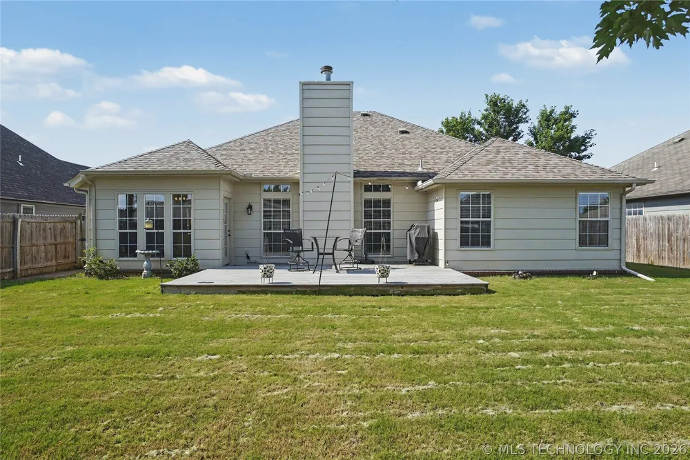 19629 E 39th St S, Broken Arrow, OK 74014