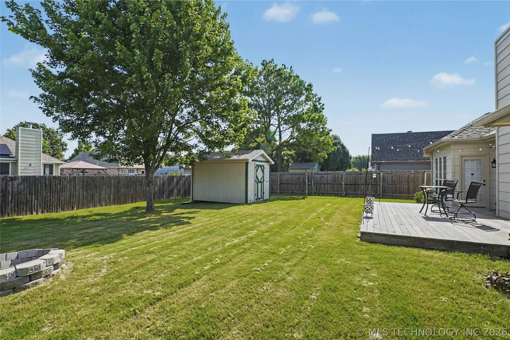 19629 E 39th St S, Broken Arrow, OK 74014