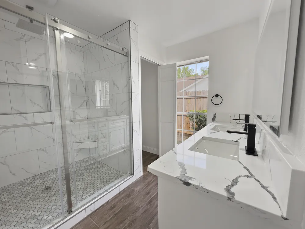 6755 Gladys Ave, Beaumont, TX 77706